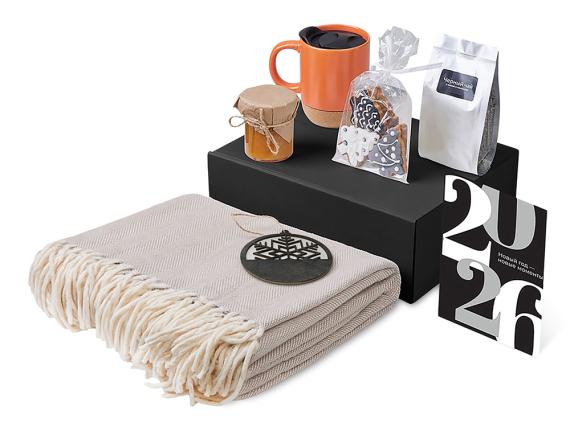 Подарочный набор «Re:Nest» с пледом, кружкой и вареньем